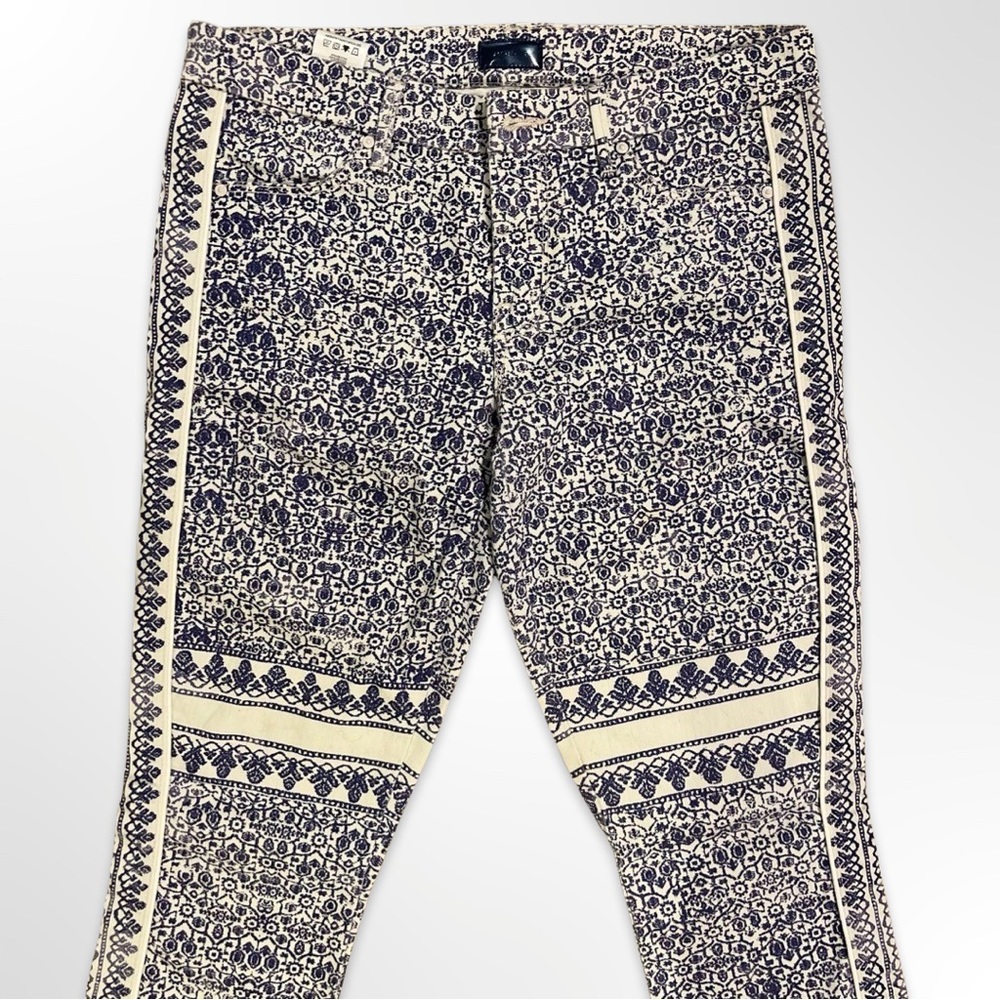 MOTHER Denim Colorblock Looker Shag Skinny Jeans in Blue/White
